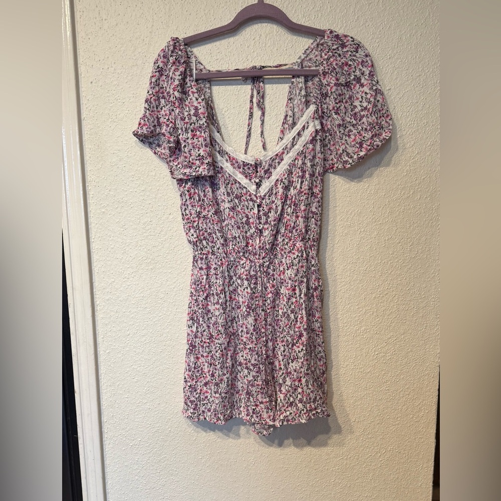 Mi Ami Vibrant Floral Apparel